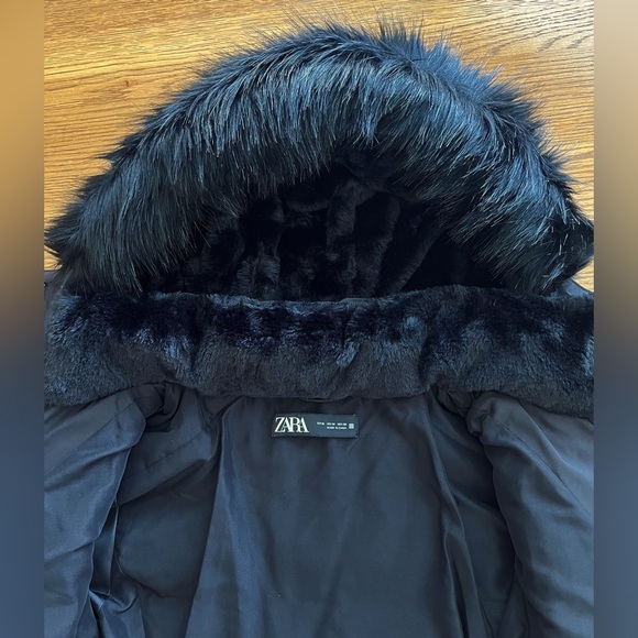 Zara FAUX FUR HOODED DOWN PUFFER JACKET WITH BELT - Picture 7 of 7